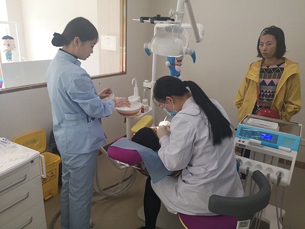 双排牙 拔还是不拔？